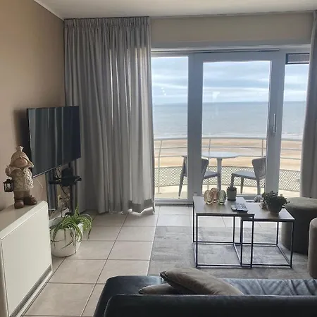 Met Zeezicht, Zwembad & Garage Oostende