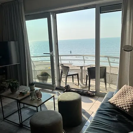 Met Zeezicht, Zwembad & Garage